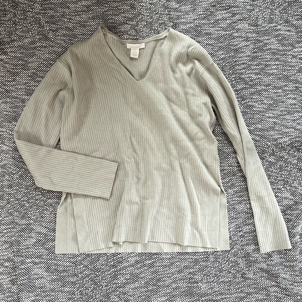 H&M light sage green top